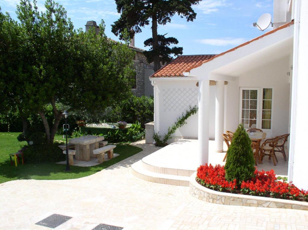 Apartments Paloma Blanca Medulin Extérieur photo
